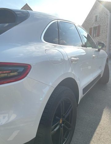 Porsche Macan 2.0 turbo 252 ch complet